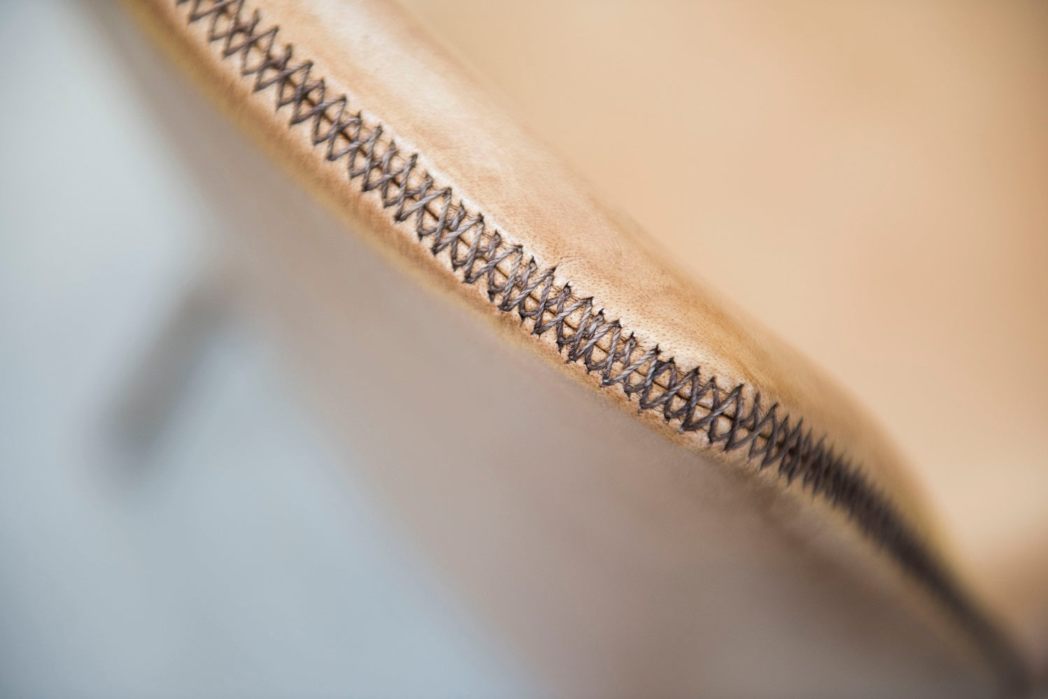 Scaun living piele naturala | model BABAS